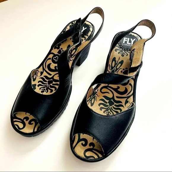 NWOT Fly London Wyno Chunky Heel Sandal - Picture 6 of 8